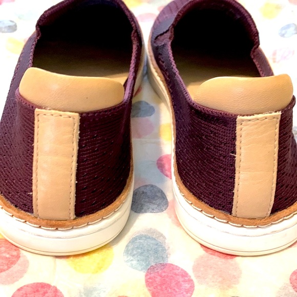 UGG SAMMY KNIT SLIP ON SNEAKER - Picture 4 of 7